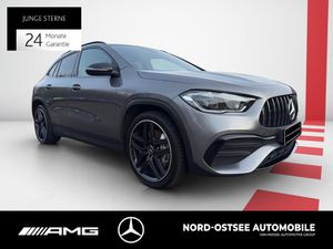 MERCEDES-BENZ GLA 35 AMG 4M NAVI KAMERA TOTWINKEL PANO NIGHT