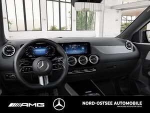 MERCEDES-BENZ GLA 200 d AMG ADVANCED+ KAM PANO TEMPO AHK NIGHT
