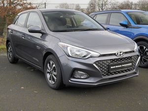 HYUNDAI i20 1.2 TREND PDC KLIMA SITZHEIZUNG ISOFIX