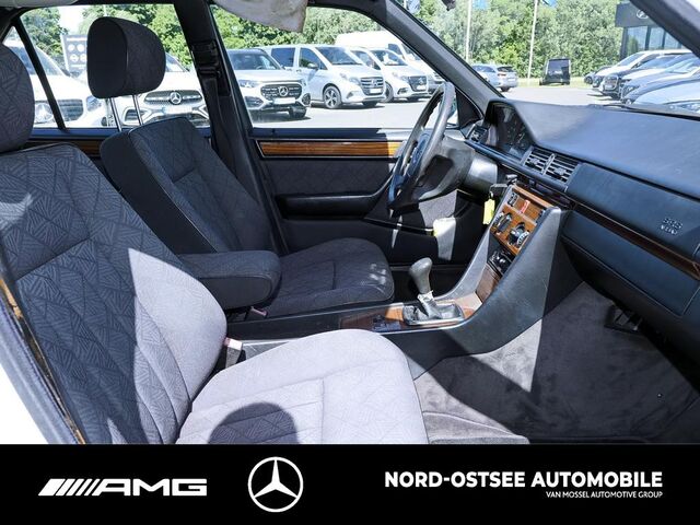 MERCEDES-BENZ E 200 D SCHIEBEDACH AIRBAG