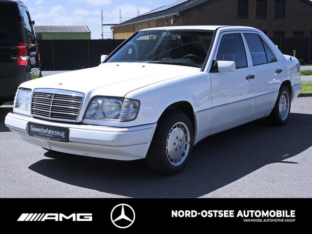 MERCEDES-BENZ E 200 D SCHIEBEDACH AIRBAG