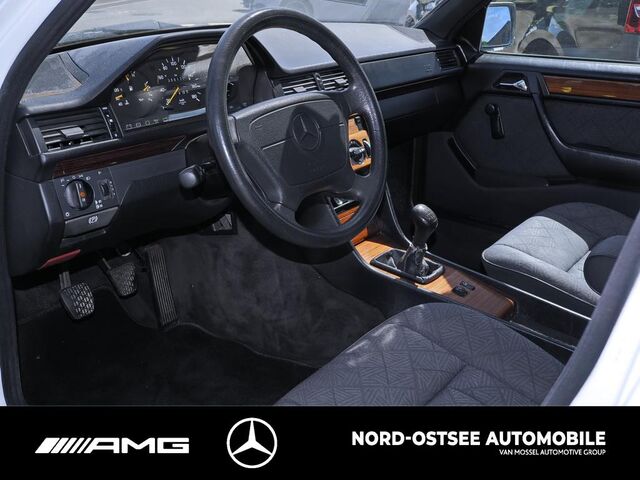 MERCEDES-BENZ E 200 D SCHIEBEDACH AIRBAG