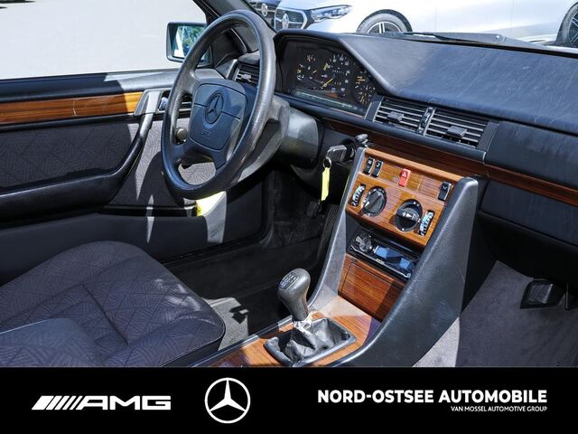 MERCEDES-BENZ E 200 D SCHIEBEDACH AIRBAG