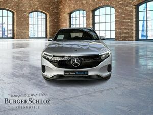 MERCEDES-BENZ EQA 300 4M KAMERA/LED/NAVI
