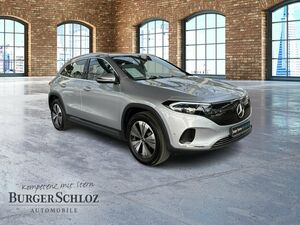 MERCEDES-BENZ EQA 300 4M KAMERA/LED/NAVI