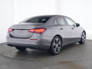 MERCEDES-BENZ A 200 Lim. KAMERA/LED/NAVI