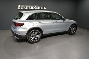 MERCEDES-BENZ GLC 220 d 4M KAMERA/LED/MBUX/STHZ/NAVI/SHZ
