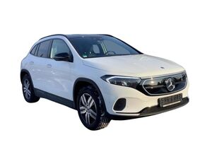 MERCEDES-BENZ EQA 250 PANO/NIGHT/AHK/RFK/TW