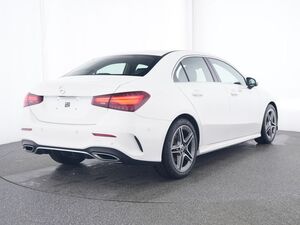 MERCEDES-BENZ A 180 AMG AMG/LED/NAVI/KAMERA/LIMO