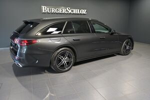 MERCEDES-BENZ E 220 T d AMG/PANO/AHK/LED/NAVI/DISTRO