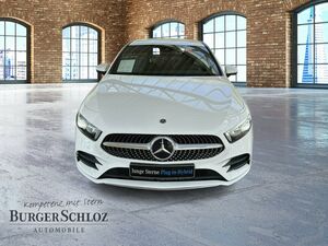 MERCEDES-BENZ A 250 e AMG Limousine 360 AUT Kam. KlimaA LED LM