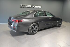 MERCEDES-BENZ E 220 d Limousine PANO/DIST./LED/RFK/KEYL./SHZ