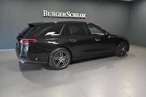 MERCEDES-BENZ E 220 d T AMG/PANO/AHK/DISTR./LED/RFK
