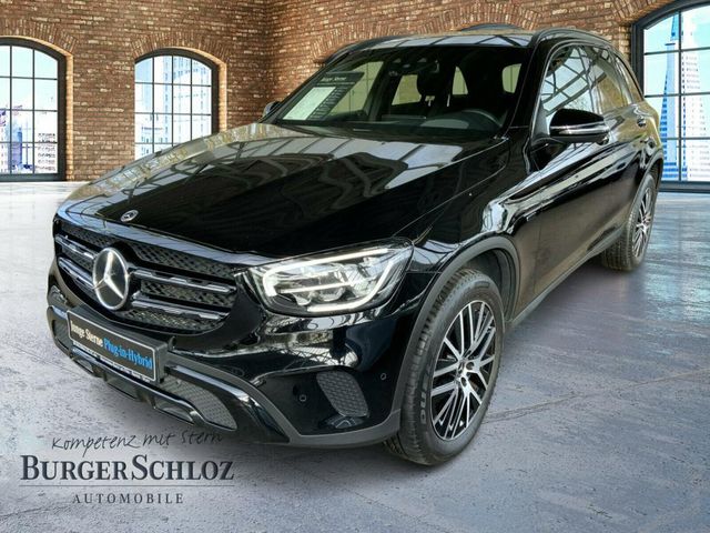MERCEDES-BENZ GLC 300 e 4M ACC AHK AUT HUD Kam. KeyLess KlimaA [object Object]