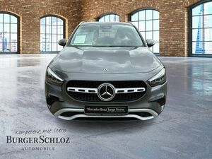 MERCEDES-BENZ GLA 180 W-Paket KAM PDC SpurH Navi AUT Virtual