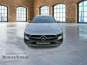 MERCEDES-BENZ A 180 Kompaktlimousine MULTIB./AHK/RFK/WINTERP.