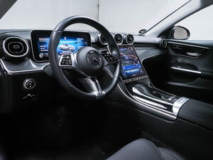 MERCEDES-BENZ C 180 AHK/NAVI/KAMERA/LED