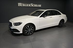 MERCEDES-BENZ E 300 e 4M AVANTGARDE/LED/360/SOUND/DISTRO/SHZ