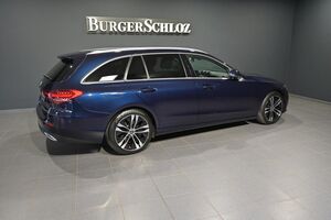 MERCEDES-BENZ C 200 d T AVANTGARDE//DIGITAL LIGHT/KAMERA/TOTW
