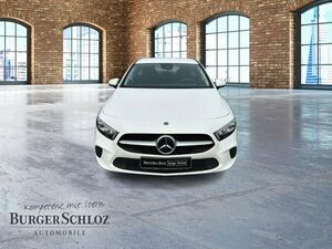 MERCEDES-BENZ A 180 AHK KlimaA LED LM Navi PDC ParkAss SHZ
