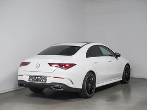 MERCEDES-BENZ CLA 220 d Coupé AMG/PANO/MULTIBEAM/KAMERA/NAVI