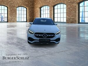 MERCEDES-BENZ GLA 220 d AUT Kam. KlimaA LED LM Navi PDC SHZ