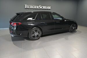 MERCEDES-BENZ E 220 d 4M T AMG/LED/KAMERA/PANO/AHK/TOT/NIGHT