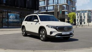 MERCEDES-BENZ EQB 300 Electric Art 4M DAB/SOUND/360°/EASYPACK