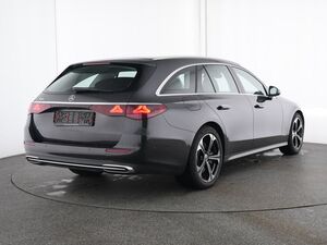 MERCEDES-BENZ E 300 e T PANO/AHK/NAVI/LED/DISTRO