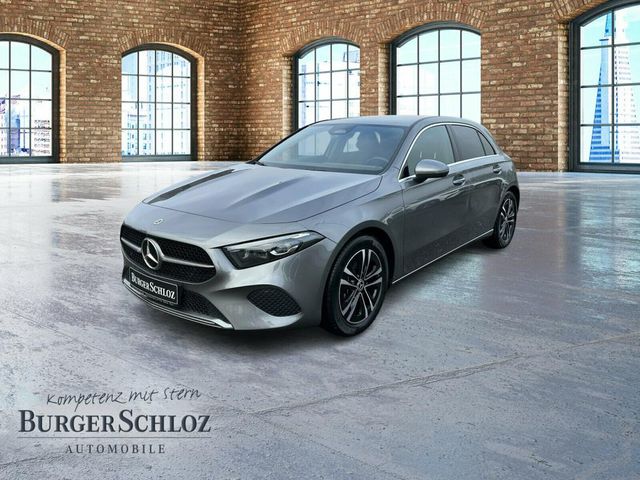 MERCEDES-BENZ A 180 Kompaktlimousine MULTIB./AHK/RFK/WINTERP. 