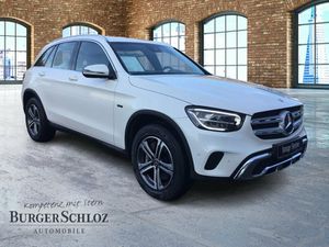 MERCEDES-BENZ GLC 300 e 4M AUT Kam. KeyLess KlimaA LED LM Navi