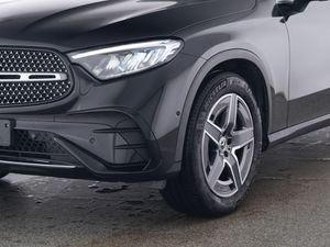 MERCEDES-BENZ GLC 300 4M AMG/PANO/AHK/LED