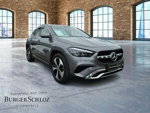 MERCEDES-BENZ GLA 180 LED/KAMERA/NAVI