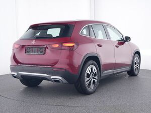 MERCEDES-BENZ GLA 220 d 4M AHK/PANO/LED/KAMERA/NAVI