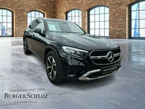 MERCEDES-BENZ GLC 220 d 4MATIC PANO/LED/RFK/MBUX