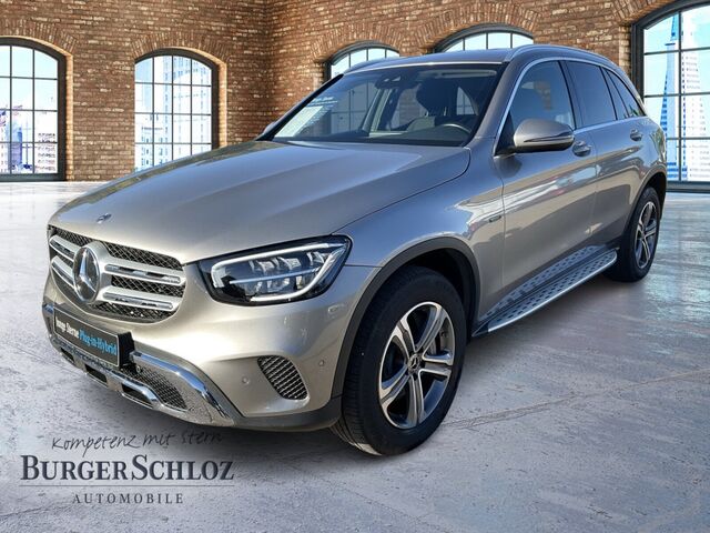 MERCEDES-BENZ GLC 300 de 4M AUT Kam. KeyLess KlimaA LED LM PDC 