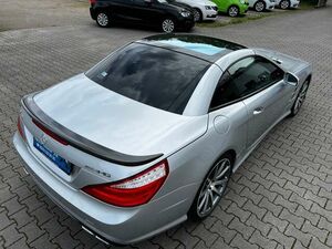 MERCEDES-BENZ SL 63 AMG Magic AMG Drivers Package Airscarf ......