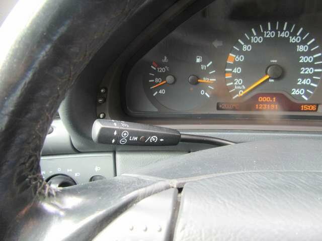 MERCEDES-BENZ CLK 320 Cabrio Elegance Leder 17 AMG Windschott Leder...