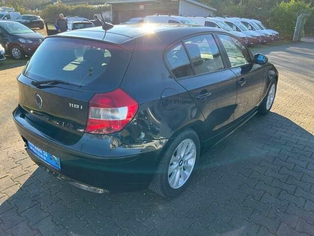 BMW 118 i Advantage Klimaautomatik abnembare AHK ......