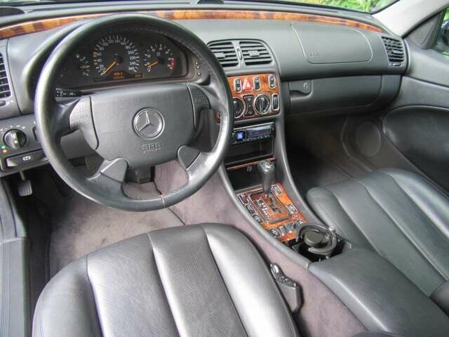 MERCEDES-BENZ CLK 320 Cabrio Elegance Leder 17 AMG Leder Bose ......