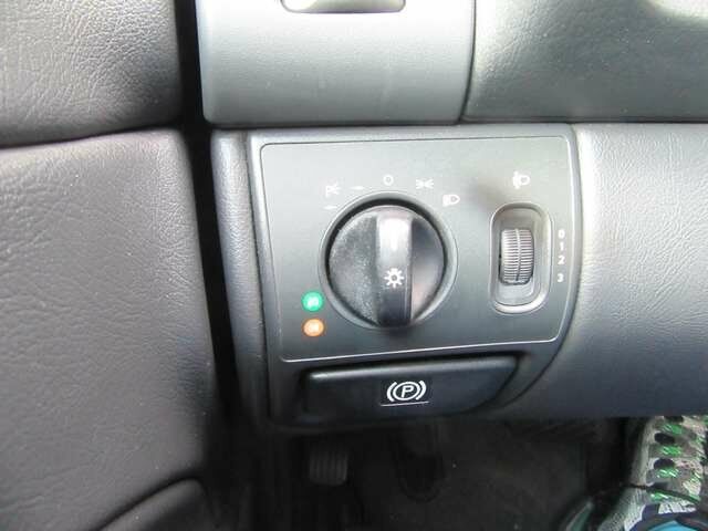 MERCEDES-BENZ CLK 320 Cabrio Elegance Leder 17 AMG Leder Bose ......