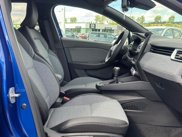 RENAULT Captur Techno Mild Hybrid 160 EDC Ansicht 9 für Fahrzeugdetailseite