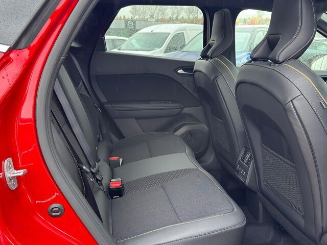 RENAULT Clio Esprit Alpine Full Hybrid E-Tech 145 Ansicht 8 für Fahrzeugdetailseite