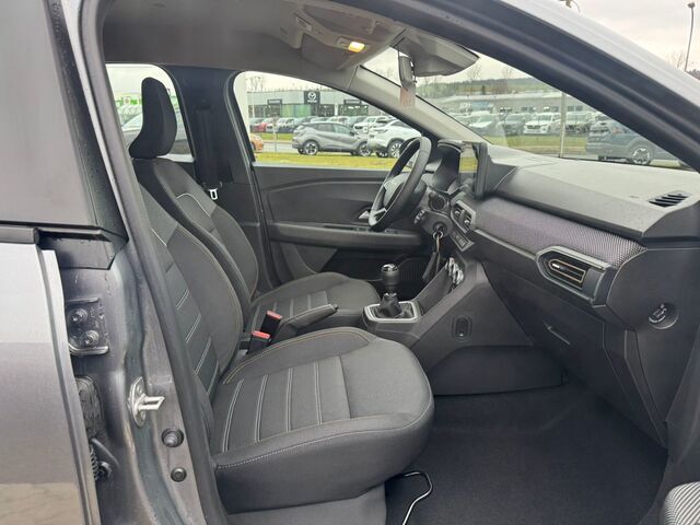 RENAULT Captur Evolution TCe 115 Ansicht 9 für Fahrzeugdetailseite