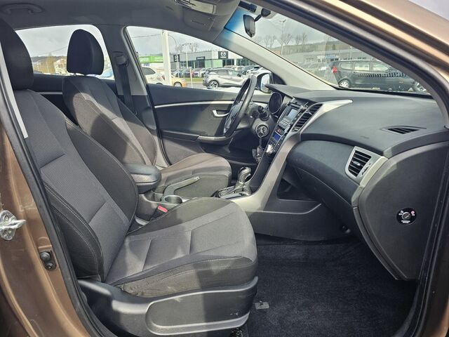 AUDI Q3 1.4 TFSI DSG Ansicht 9 für Fahrzeugdetailseite