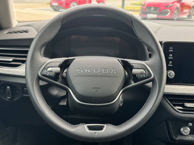 RENAULT Captur Dynamique ENERGY TCe 90 Ansicht 11 für Fahrzeugdetailseite