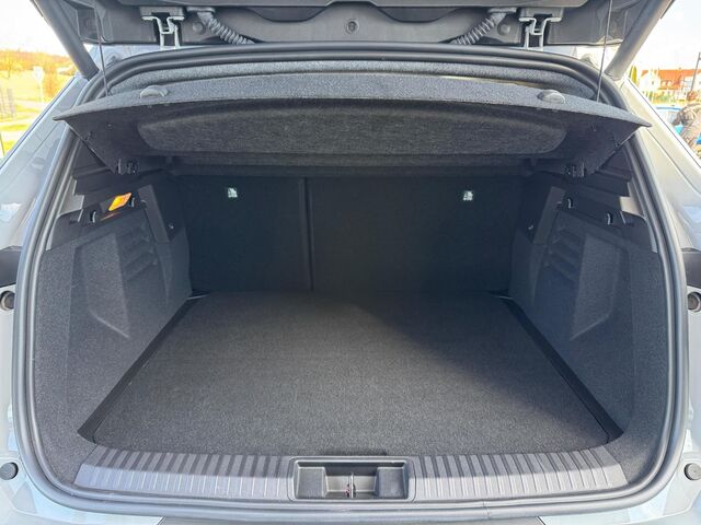 RENAULT Captur Techno Mild Hybrid 140 Ansicht 7 für Fahrzeugdetailseite