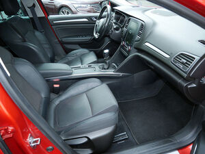 RENAULT Megane Bose Edition TCe 160