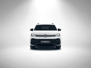 VW Tiguan 2.0 TDI DSG R-Line 4M. AHK Matrix Standh.