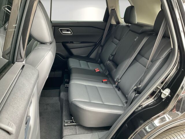 NISSAN Qashqai 1.3 DIG-T MHEV Tekna+ Ansicht 7 für Fahrzeugdetailseite